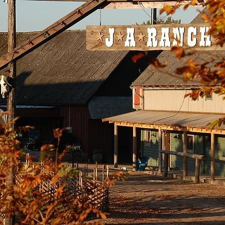 J A Ranch Bed & Breakfast Stromsnasbruk Экстерьер фото
