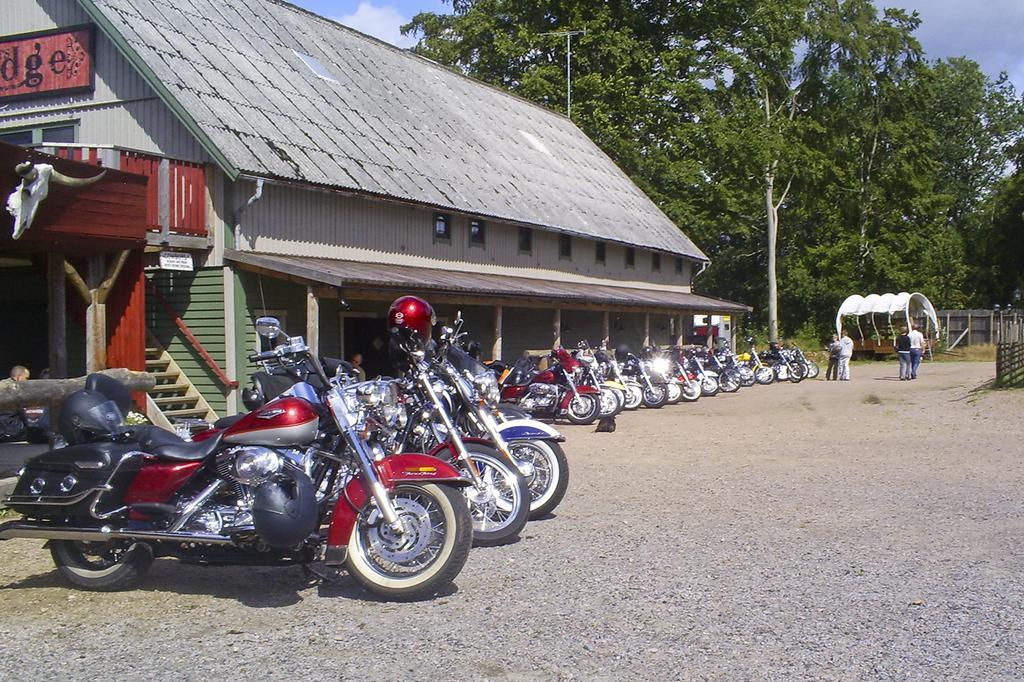 J A Ranch Bed & Breakfast Stromsnasbruk Экстерьер фото