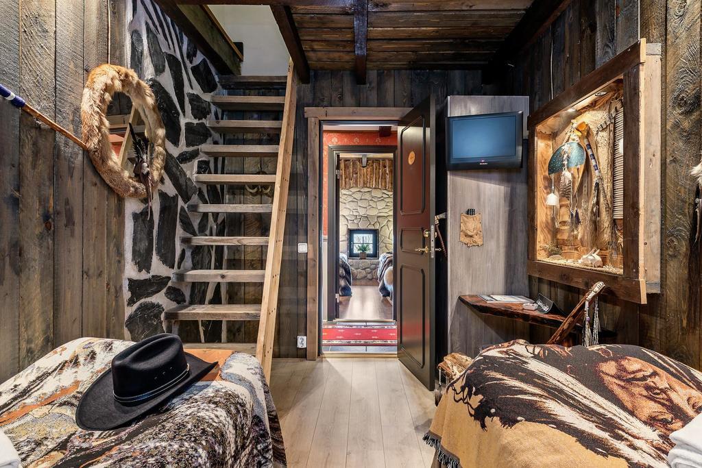 J A Ranch Bed & Breakfast Stromsnasbruk Экстерьер фото