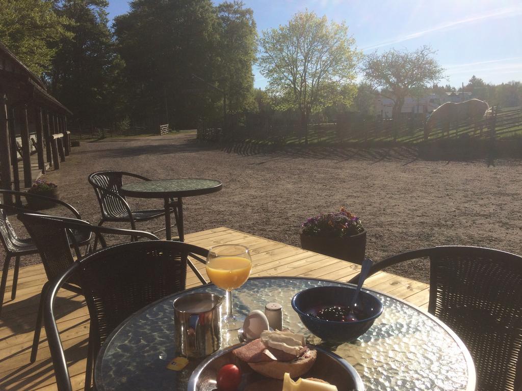 J A Ranch Bed & Breakfast Stromsnasbruk Экстерьер фото